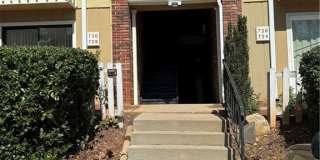 728 HANOVER Lane SE Gallery 1