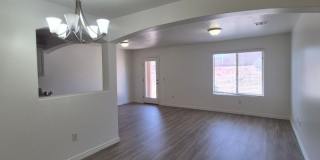 Remodeled 3 Bed / 2.5 Bath Townhome in Great Location Gallery 7