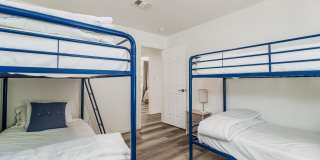 100 Mango St Gallery 18