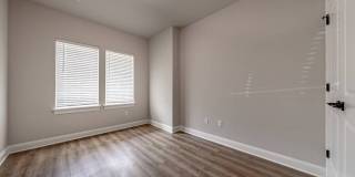 30 Excelsior Ave - Flat Gallery 9