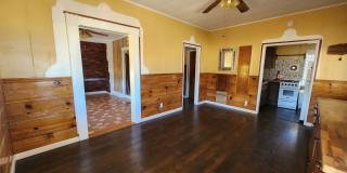 Cute and Unique 2 bedroom/2 bathroom home Gallery 1