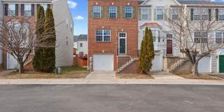 8833 HAWTHORNE Court Gallery 1