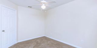 Rolling Hills Apartments Gallery 12