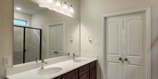4/3.5/2 with Game Room in Meyer Ranch / Fridge, Washer, Dryer Included / Meyer Ranch Amenities / CISD Gallery 21
