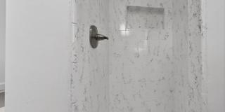 1600 W. 5th St. Gallery 34