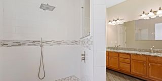5656 ROCKFIELD LOOP Gallery 17