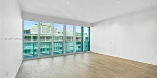 10101 Collins Ave Gallery 19