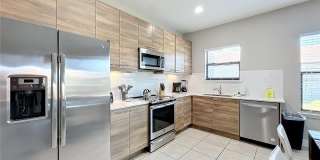 185 BROOKES PLACE Gallery 10