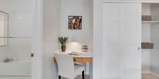 Charming 2 bed 1 bath Condo in Centennial! Gallery 14