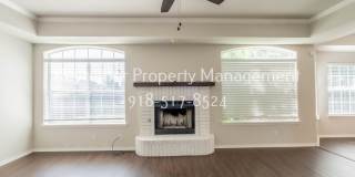 Beautiful 4 Bed 2.5 Bath Rental in Tulsa! Gallery 4