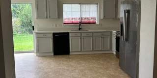 Cute house ready to be called your home ! Gallery 33