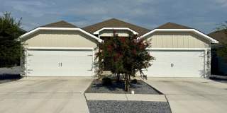 Luxury 3-bedroom, 2-bathroom Duplex in Seguin, TX! Luxury 3-bedroom, 2-bathroom Duplex in Seguin, TX! Gallery 1