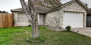 Spacious cozy home | Great location | 2 bedroom | 1 bath | 1 car garage Spacious cozy home | Great location | 2 bedroom | 1 bath | 1 car garage Gallery 3
