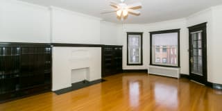 5706-10 S. Blackstone Ave Gallery 9