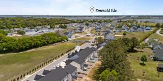 OFF SEASON RENTAL ONLY - ALL UTILITIES INCLUDED Gallery 1
