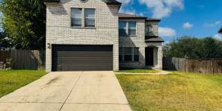 Spacious 3-Bed 2.5-Bath w/Bonus Room on the Northeast Side (inside 1604) Gallery 1