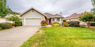 Lovely Three Bedroom Two Bathroom Single Level Home in Oakmont Gallery 1
