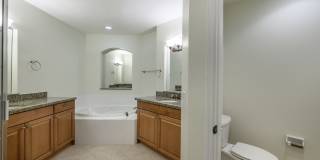 PET FRIENDLY UNFURNISHED ELEVATED PENTHOUSE LIVING WITH PRIVATE ELEVATOR Gallery 37