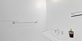 8925 Collins Ave appt 9J (A11899996) Gallery 10