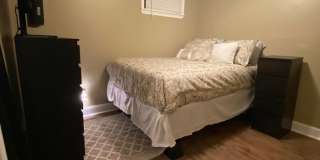 Charming furnished 2br 2nd Floor Apartment in Wilmington Gallery 8