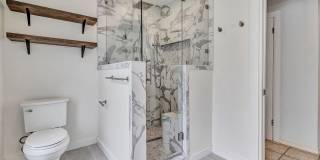3-BEDROOM IN ALAMO HEIGHTS W/ POOL Gallery 13