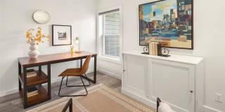 Top-Floor Corner Condo with Spectacular Views of the Space Needle & TWO Parking Spaces Gallery 15