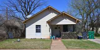 Charming 3 Bed 1 Bath in Hospital District Gallery 1