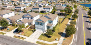 Beautiful 4 Bedroom 2.5 Baths Homes Gallery 3