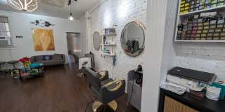 861 W 36TH Street W Gallery 25