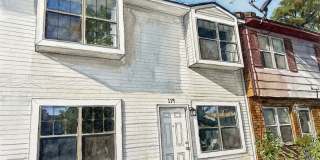 Charming 2-bedroom/1/5 bath townhome in Georgiana Court Subdivision Gallery 1