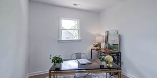 Completely Renovated 3 Bedroom Belmont Townhome Available Now! Gallery 18