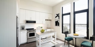 Modera Jack London Square Gallery 1