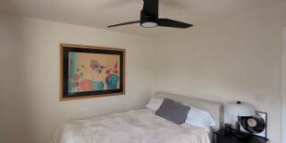 Beautifully Updated 2 bd 2 ba Crown Point Condo Gallery 9