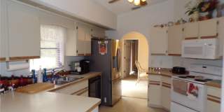 1011 TROPICAL AVENUE NW Gallery 3