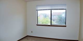 $1,550 | 3 Bedroom, 2.5 Bathroom Townhome | No Pets | Available for August 1st, 2026 Move In! Gallery 17