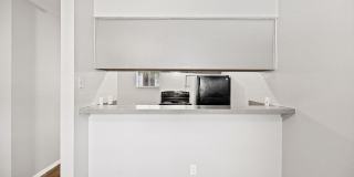 Awesome open Studio Apartments Close to Downtown Gallery 1