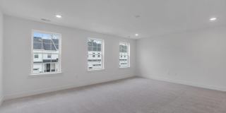 122 Woolley Court Gallery 44