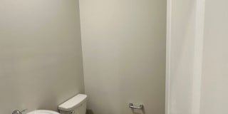 Elegant Townhome located in Ballantyne! Gallery 20