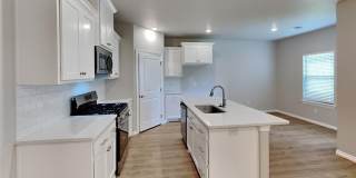 *RARE FIND*LUXURY 2 Bedroom 2 Bathroom Cottage in 55+ Community in Warr Acres, Ok (LEASING SPECIAL) Gallery 4