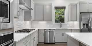 1394 Doublegate Drive NE Gallery 3