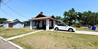 1047 Sycamore St Gallery 3