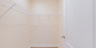 Like-New End-Unit 3 Bedroom Townhome Gallery 32