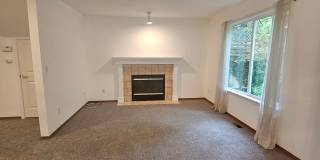 Beautiful CK School District Home Backing to Greenbelt – Pets Negotiable! Gallery 3