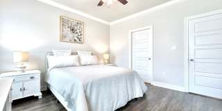 Elegant Townhouse in StoneLake Village – Stylish 3BR/2BA with Garage & Patio Gallery 14