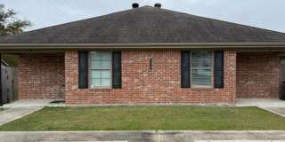 2212 N. Malcolm Street Gallery 1