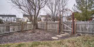 4BDRM, 3.5BA w/Fenced Yard in Sedona Woods! $2900/mo Gallery 12