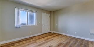 Bayview Tower Gallery 28