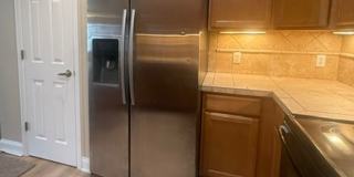 Beautiful spacious 3 bedroom, 2 bathroom condo in highly sought after Stonegate Park Guell Gallery 3
