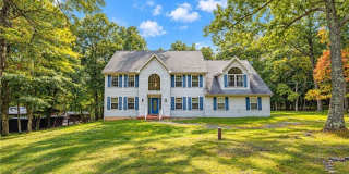 159 Winding Way Gallery 1