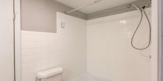227 Alcovy Street Gallery 14